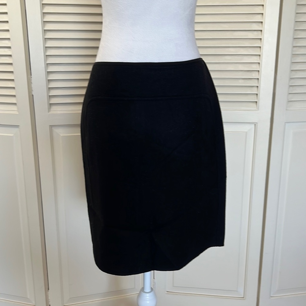 Elie Tahari reversible wool skirt in black and charcoal gray